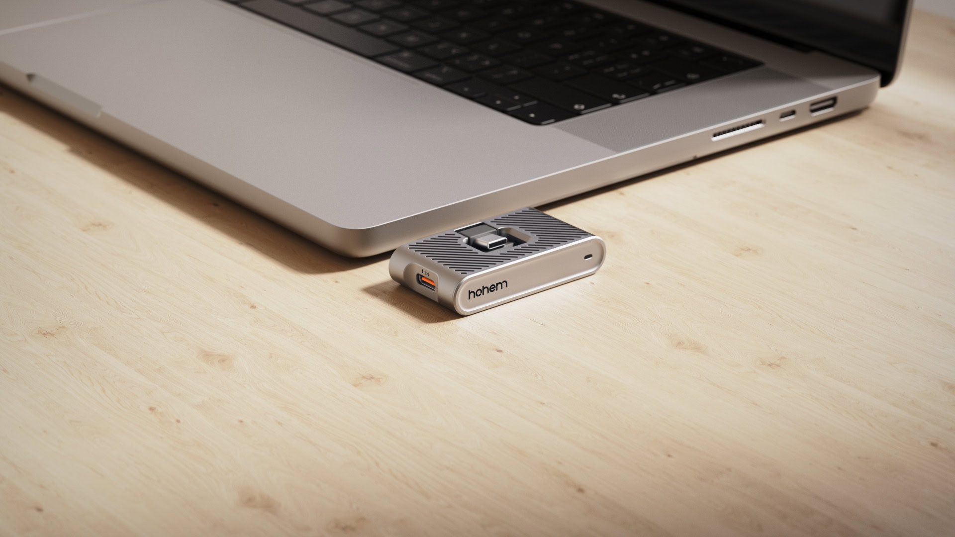 This phone-friendly Hohem SSD lets you record ProRes video while charging and using a mic