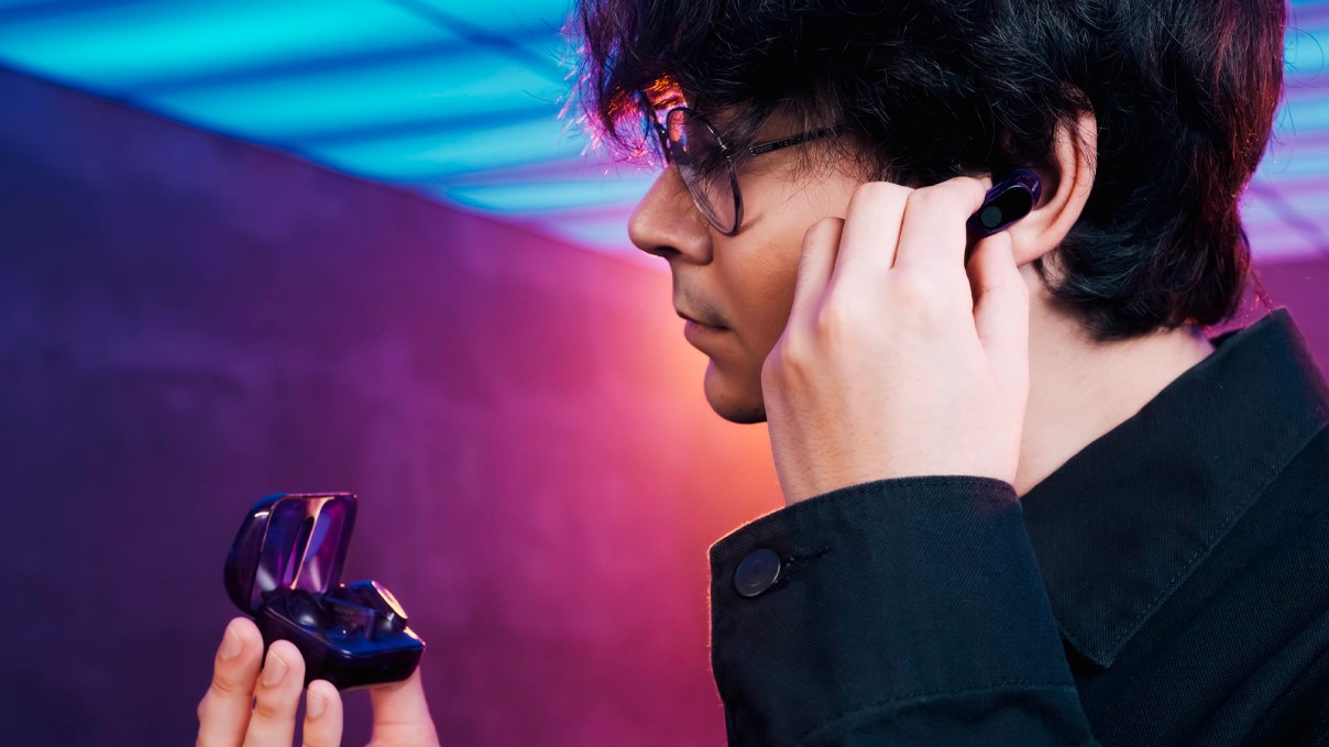 Sony goes all Atomic Purple with its latest earbuds